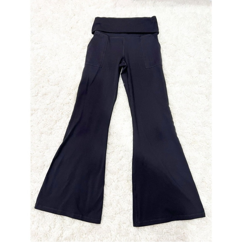 Offline by Aerie Women's Fold Over High Rise OG Flare Legging Size S Long Black - Picture 3 of 6